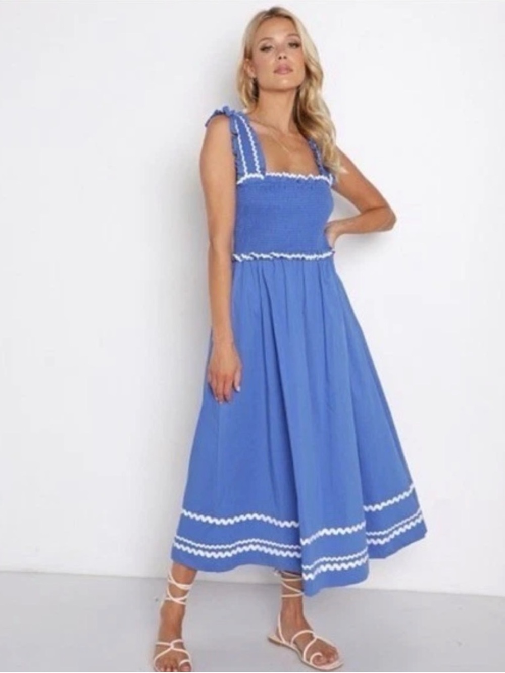 En Saison Blue Smocked Ric Rac Trim Midi Dress Large NWT - C11-196